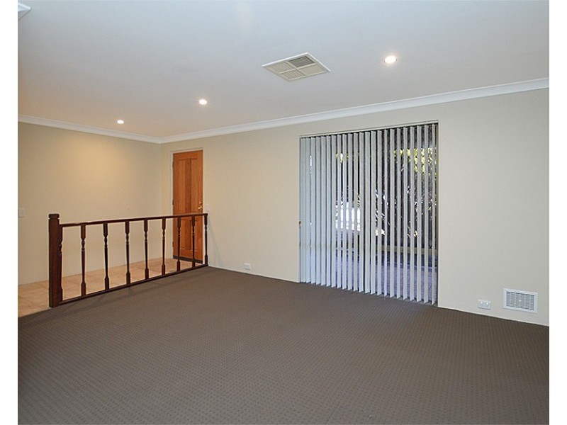 68 Sandpiper Loop, Yangebup WA 6164