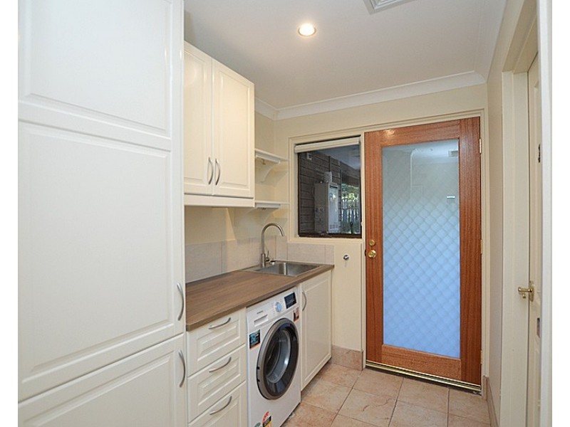 68 Sandpiper Loop, Yangebup WA 6164