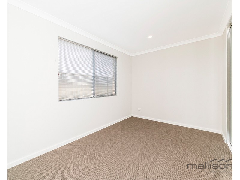 62 Lancaster Loop, Piara Waters WA 6112