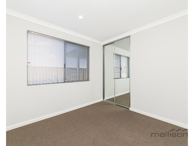 62 Lancaster Loop, Piara Waters WA 6112
