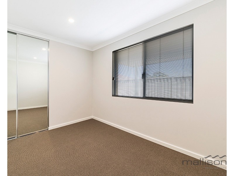 62 Lancaster Loop, Piara Waters WA 6112