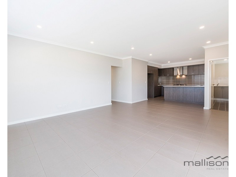 62 Lancaster Loop, Piara Waters WA 6112