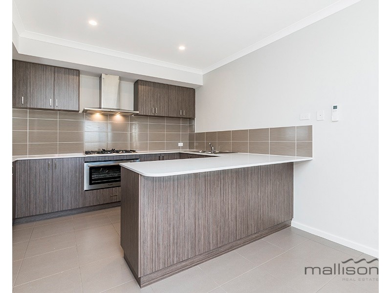 62 Lancaster Loop, Piara Waters WA 6112