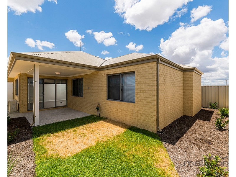 62 Lancaster Loop, Piara Waters WA 6112