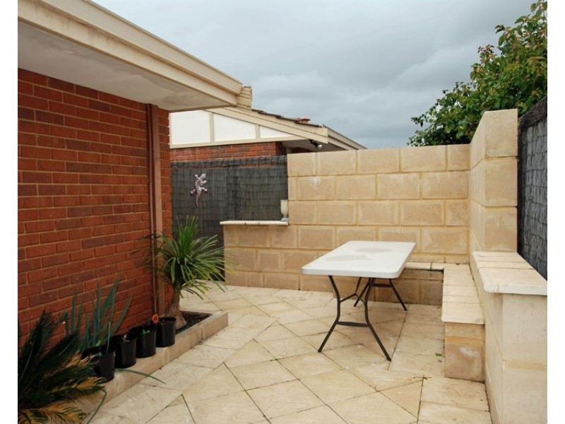 9/9 Dewey Street, Shelley WA 6148