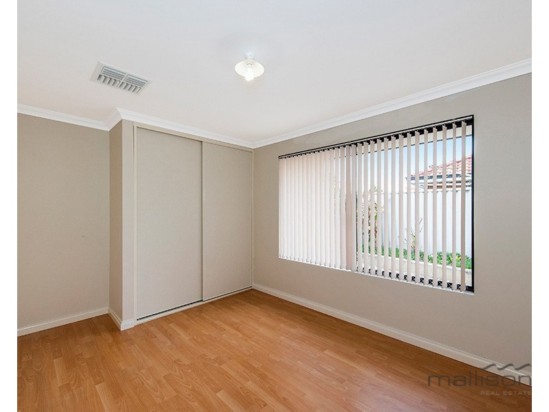 17 Dennis Way, Canning Vale WA 6155