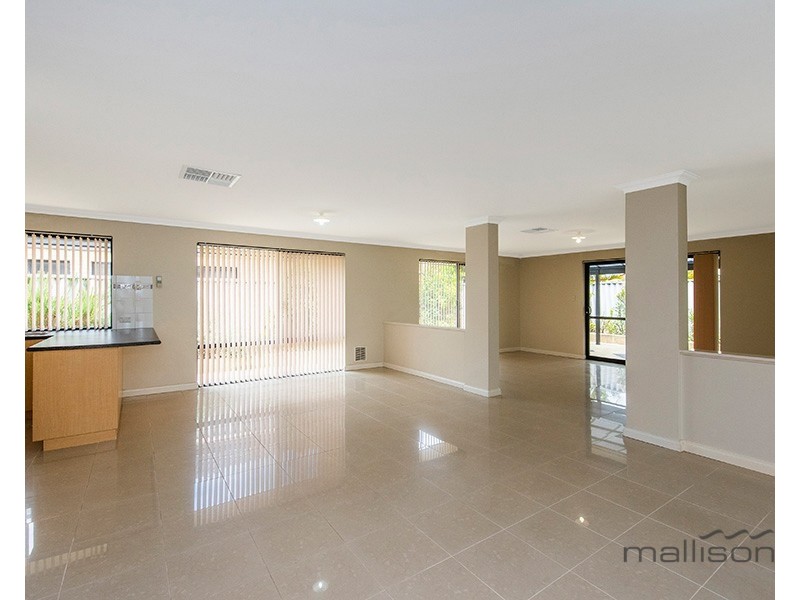 17 Dennis Way, Canning Vale WA 6155