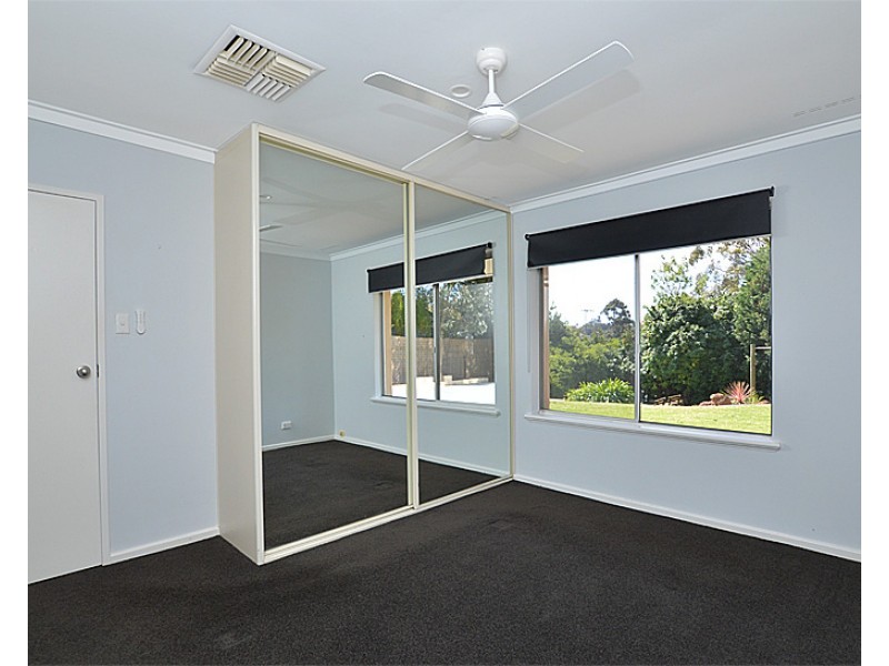 22 Ranford Street, Kelmscott WA 6111