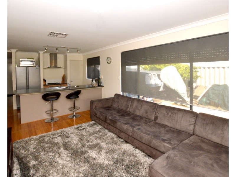 7 Stokesay Street, Orelia WA 6167