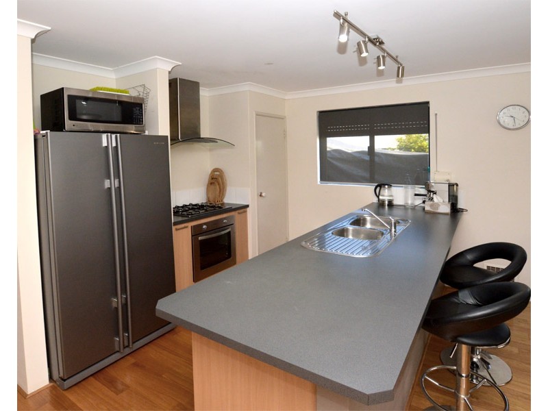 7 Stokesay Street, Orelia WA 6167