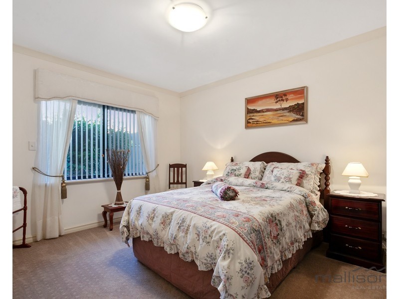 35 Bluestone Loop, Piara Waters WA 6112