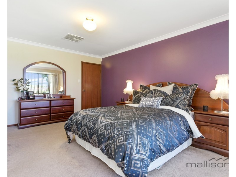 37 Pioneer Drive, Thornlie WA 6108