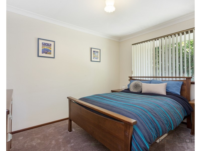 37 Pioneer Drive, Thornlie WA 6108