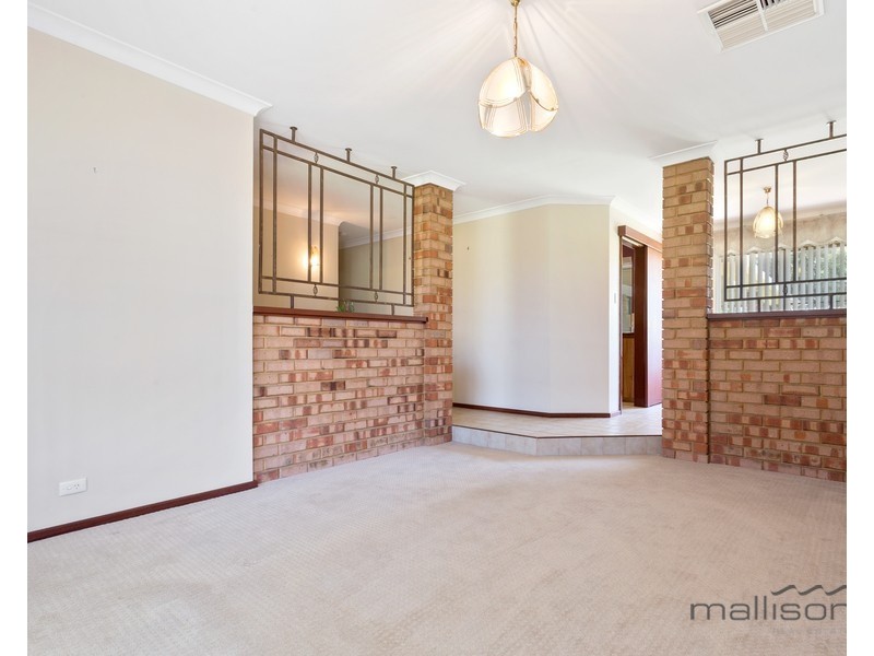 37 Pioneer Drive, Thornlie WA 6108