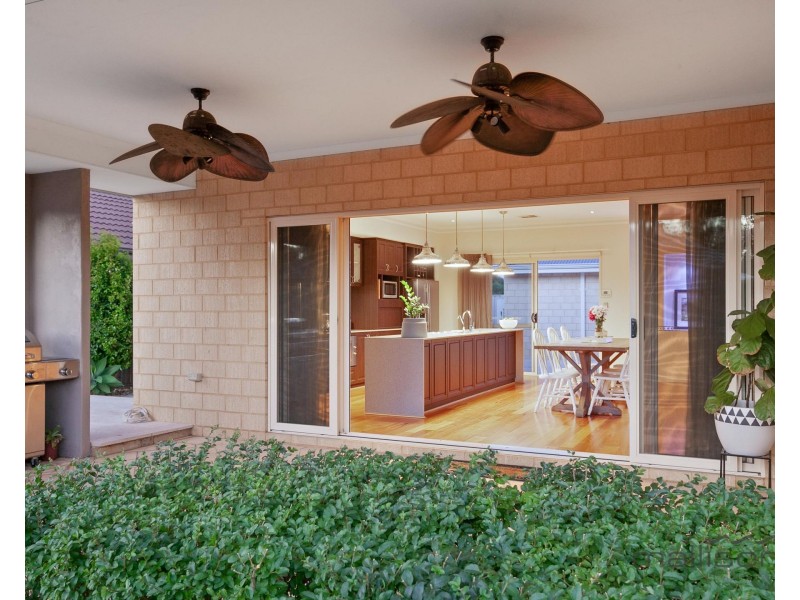 31 Oakleigh Pass, Harrisdale WA 6112