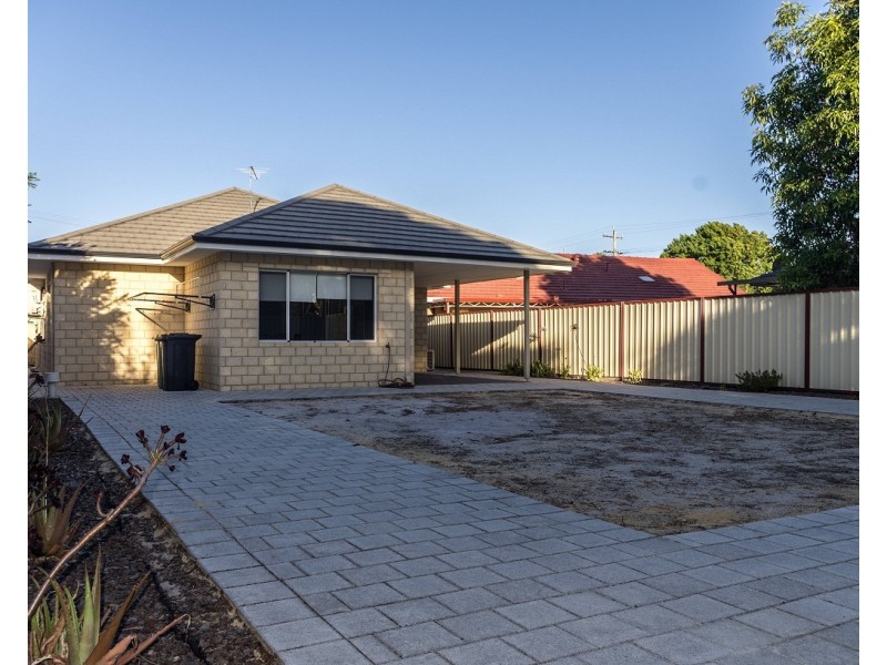 35 Range View Way, Thornlie WA 6108