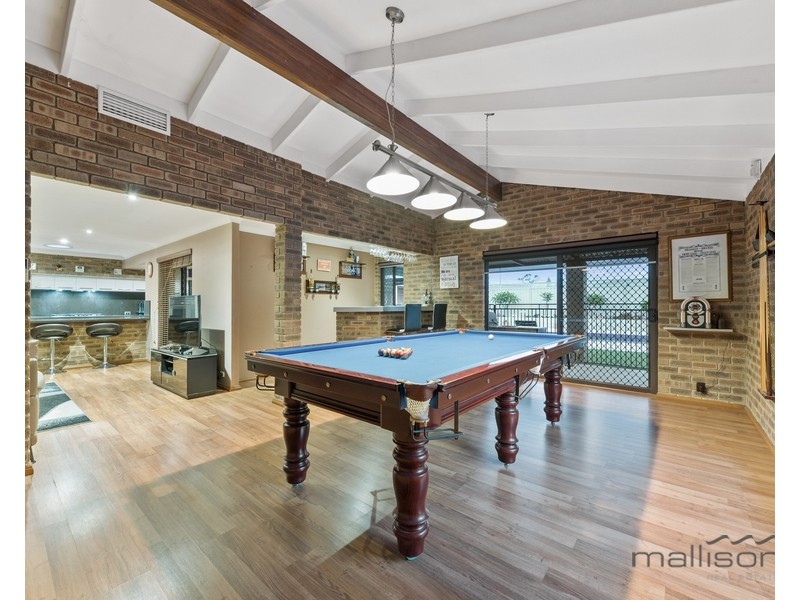 63 Sanderling Drive, Thornlie WA 6108