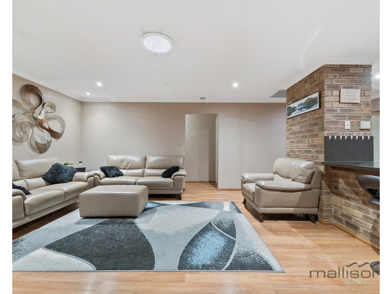 63 Sanderling Drive, Thornlie WA 6108