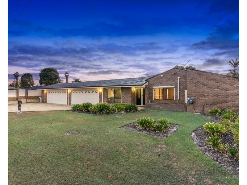 63 Sanderling Drive, Thornlie WA 6108