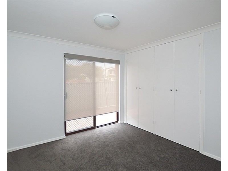 4/6 Mt Henry Road, Como WA 6152
