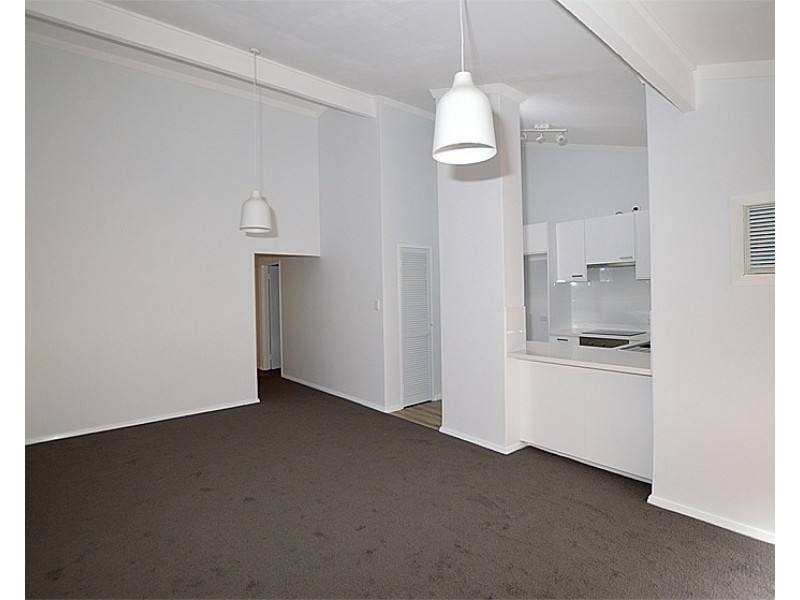 4/6 Mt Henry Road, Como WA 6152