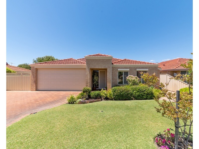 10 Engleswood Arcade, Canning Vale WA 6155
