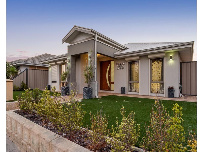 9 Terracina Parkway, Piara Waters WA 6112