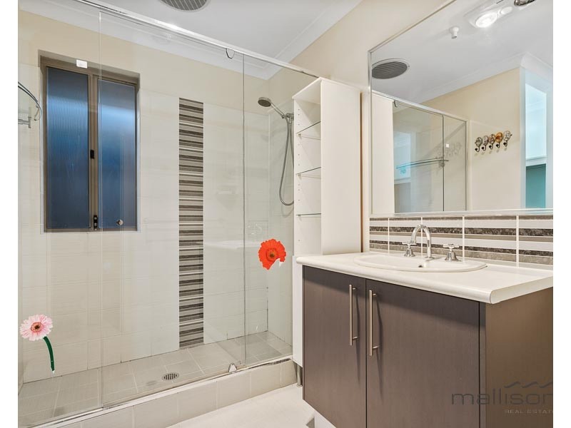 9 Terracina Parkway, Piara Waters WA 6112