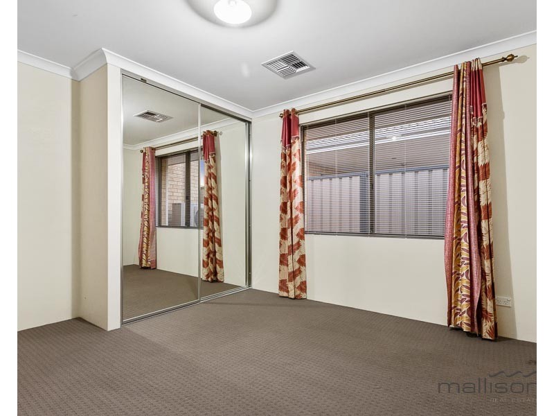 9 Terracina Parkway, Piara Waters WA 6112