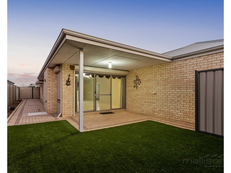 9 Terracina Parkway, Piara Waters WA 6112