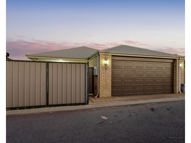 9 Terracina Parkway, Piara Waters WA 6112