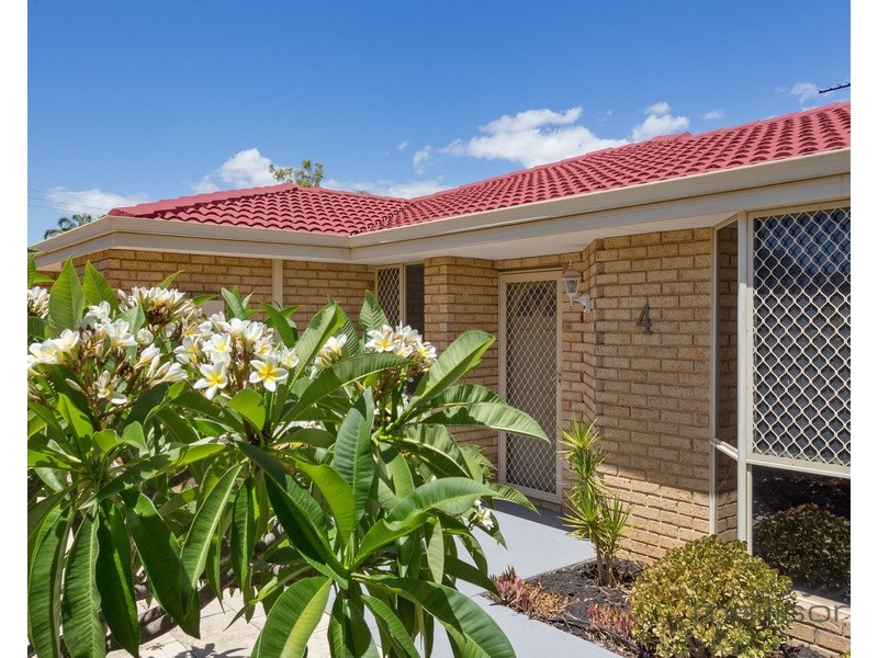 4 Kettering Way, Huntingdale WA 6110