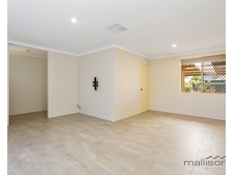 4 Kettering Way, Huntingdale WA 6110