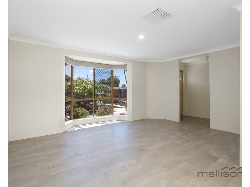 4 Kettering Way, Huntingdale WA 6110