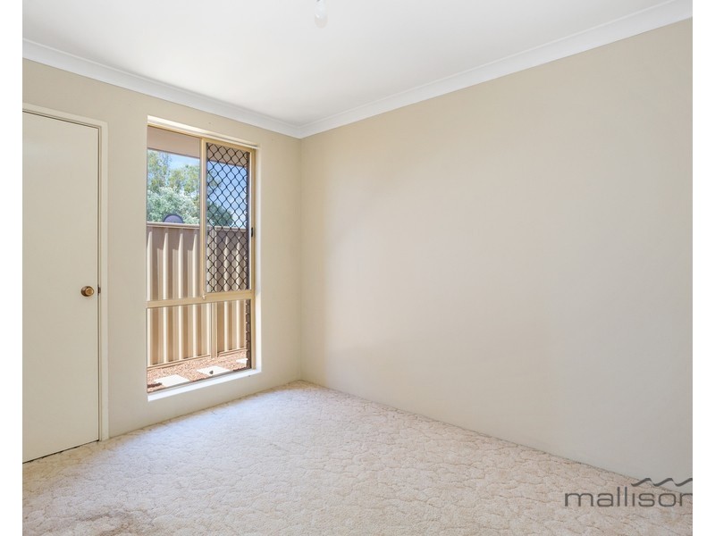 4 Kettering Way, Huntingdale WA 6110