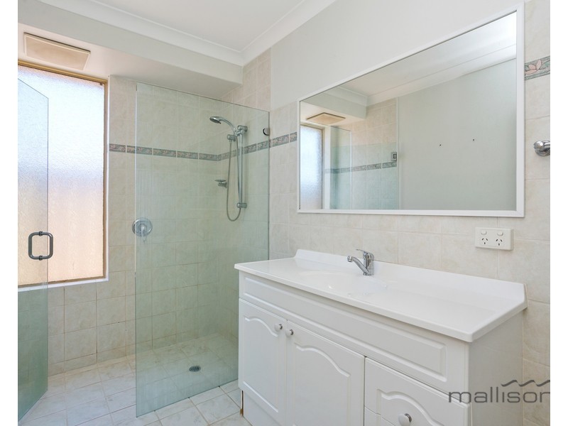 4 Kettering Way, Huntingdale WA 6110