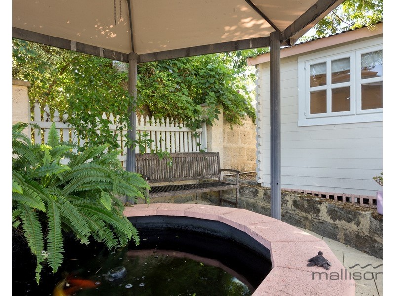 12 Emile Court, North Lake WA 6163