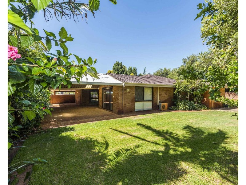 2 Faull Close, Leeming WA 6149