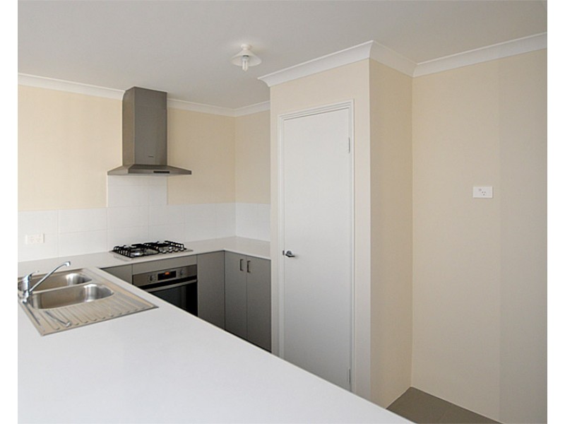 2/6 Fletching Street, Balga WA 6061