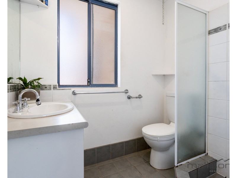 47 Chiltern Avenue, Brookdale WA 6112