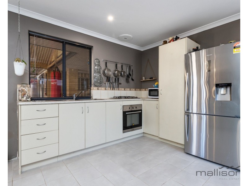 47 Chiltern Avenue, Brookdale WA 6112