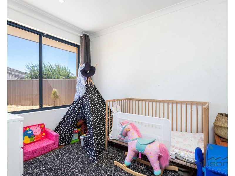 47 Chiltern Avenue, Brookdale WA 6112