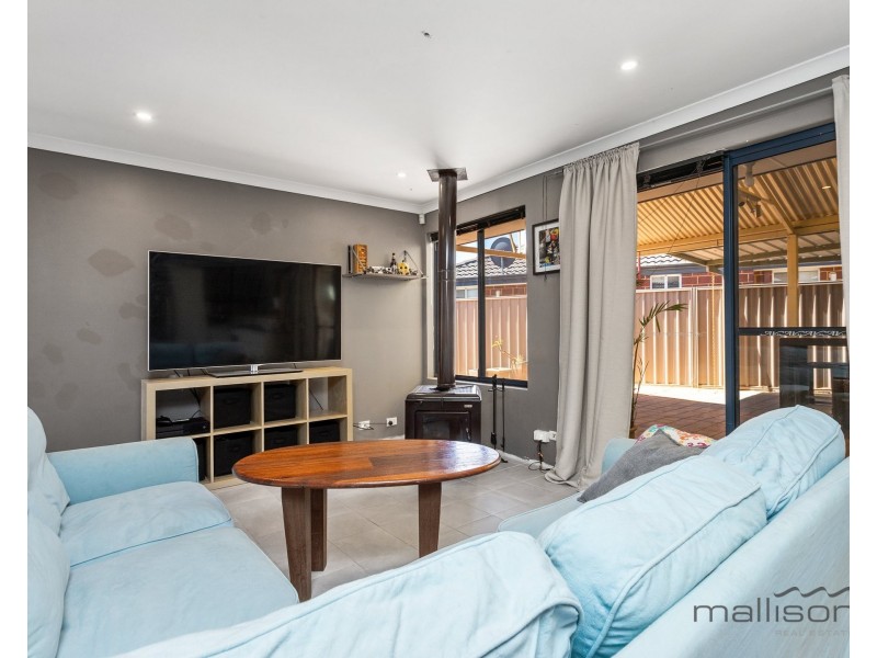 47 Chiltern Avenue, Brookdale WA 6112