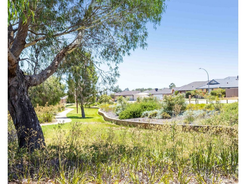 47 Chiltern Avenue, Brookdale WA 6112