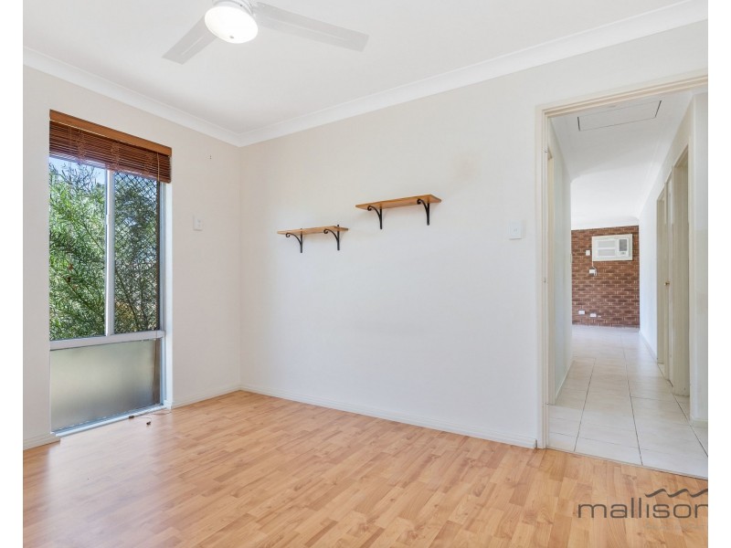 4 Greenwood Court, Kelmscott WA 6111