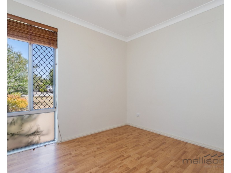 4 Greenwood Court, Kelmscott WA 6111