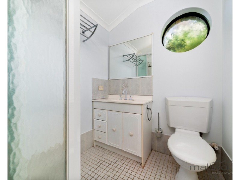 11 Crest Court, Thornlie WA 6108