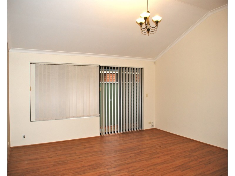 8 Veneta Circuit, Atwell WA 6164