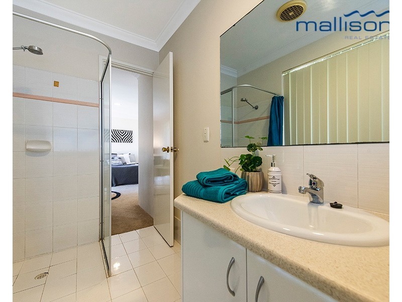 1 Mckivett Crescent, Leeming WA 6149