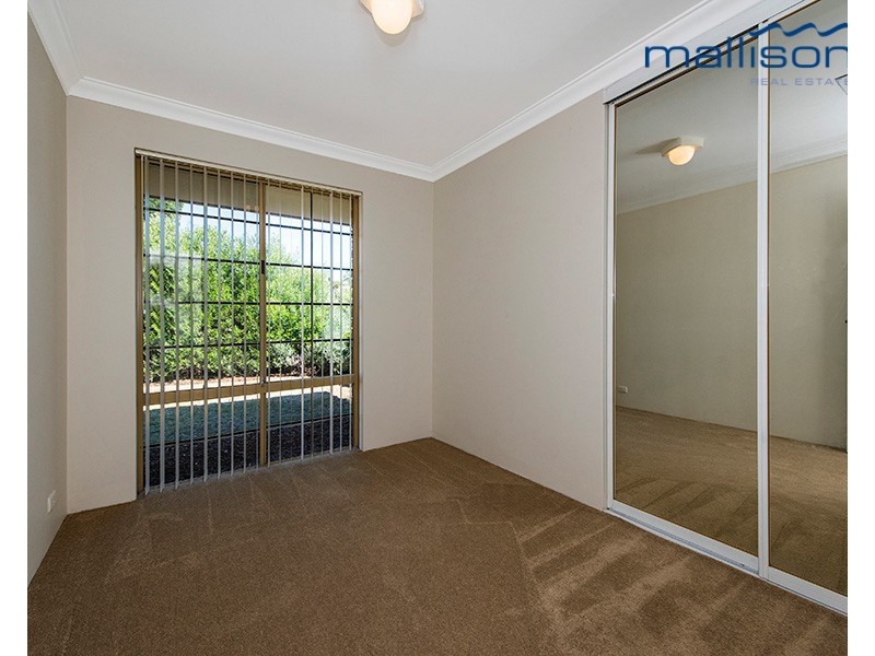 1 Mckivett Crescent, Leeming WA 6149